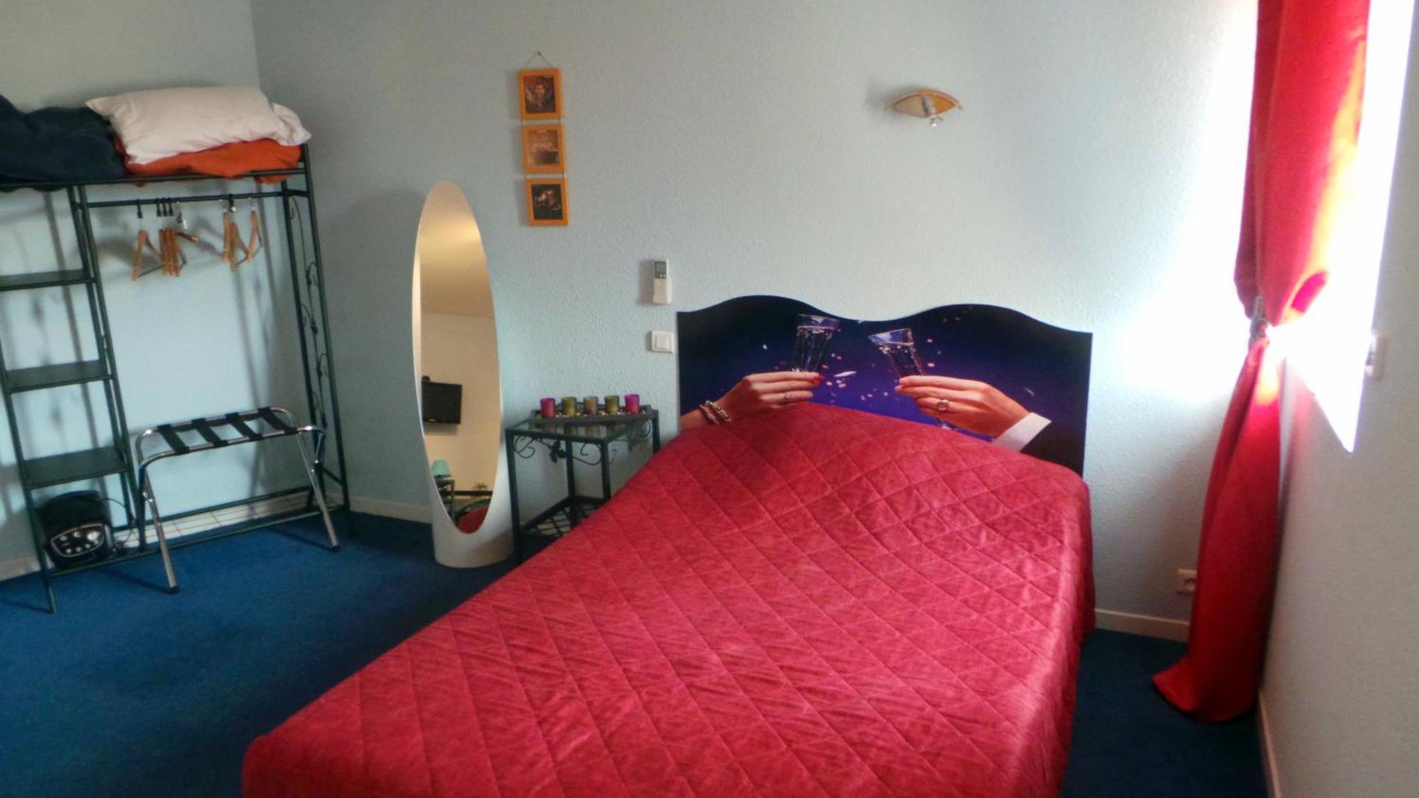 Hotel Le Gambetta Carmaux Phòng bức ảnh